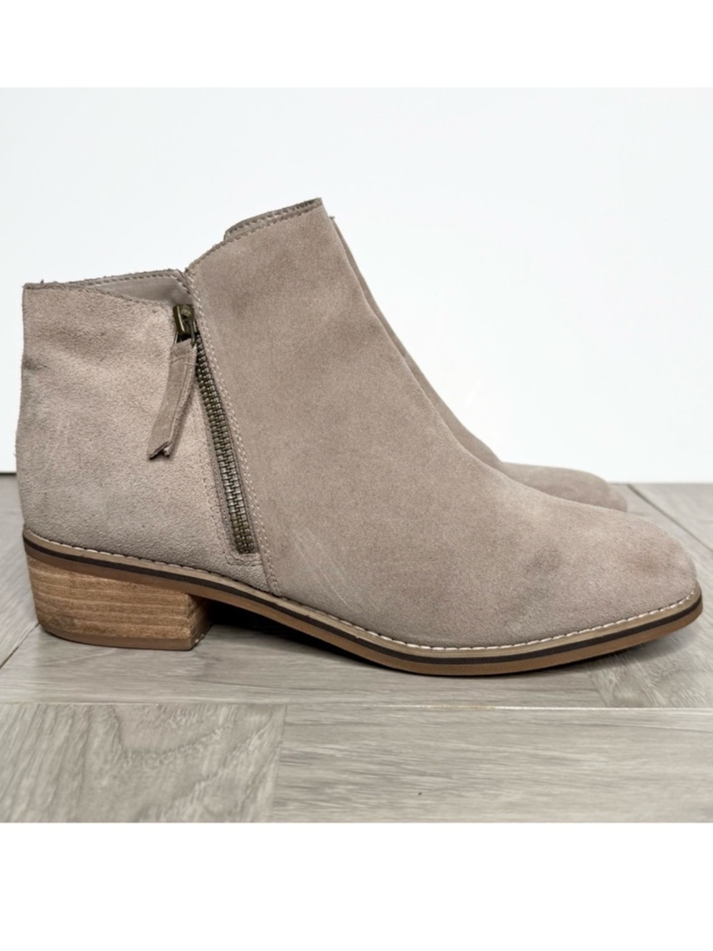 Blondo Mushroom Suede Bootie 8 1/2 M